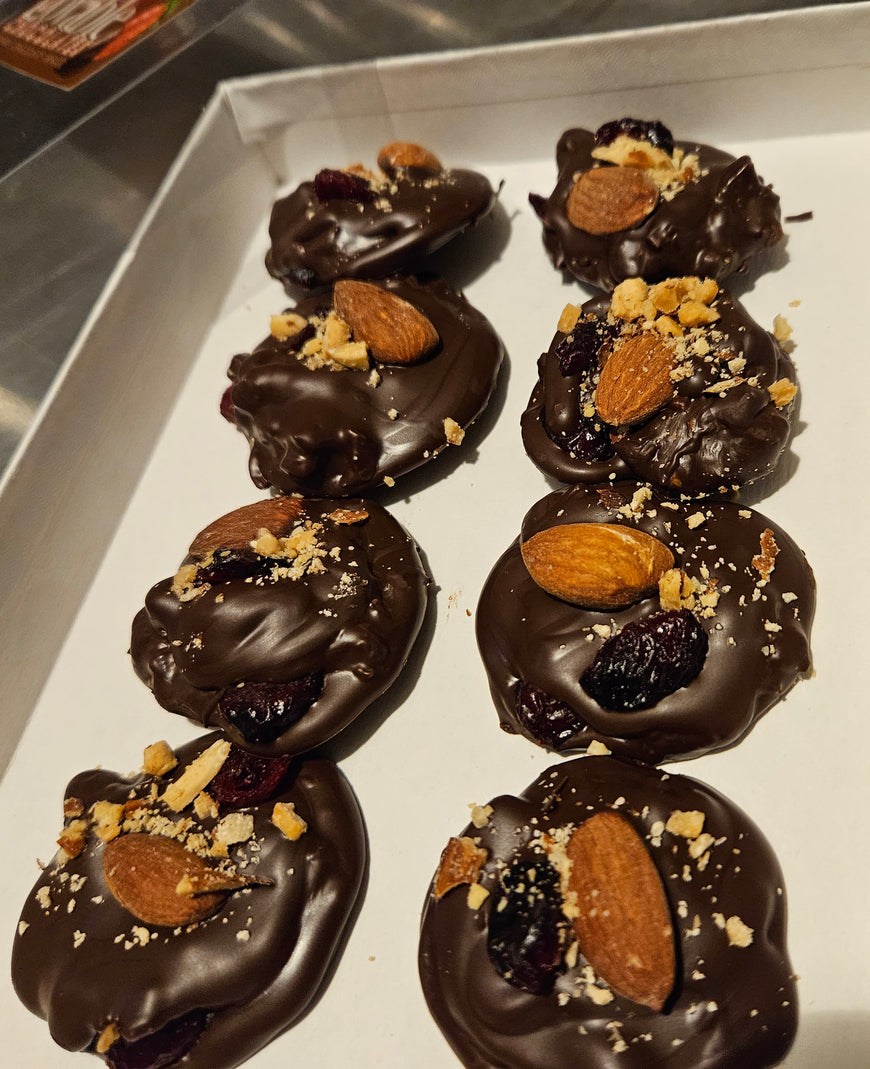 Gourmet Chocolate Almond-Cranberries Dark Clusters