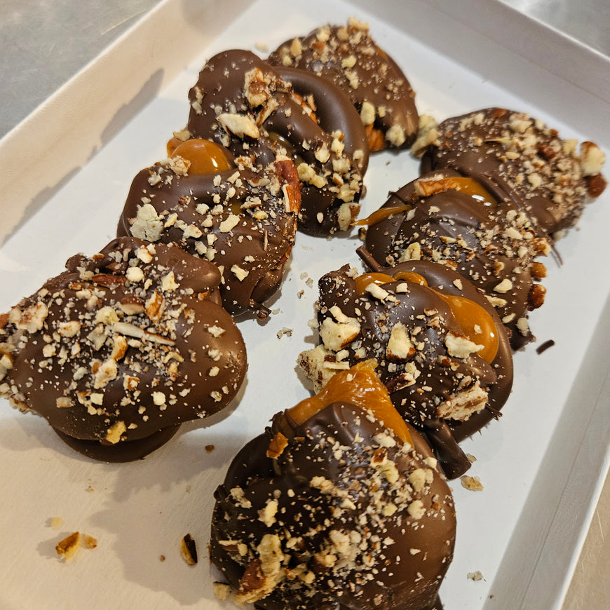 Gourmet Chocolate Pecan-Caramel Clusters