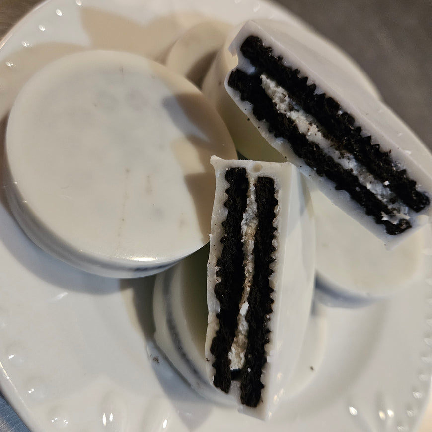 Gourmet White Chocolate Covered OREOS