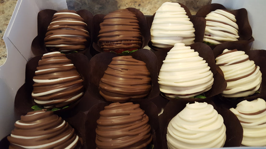 Gourmet Chocolate Covered Strawberries (Swirl)